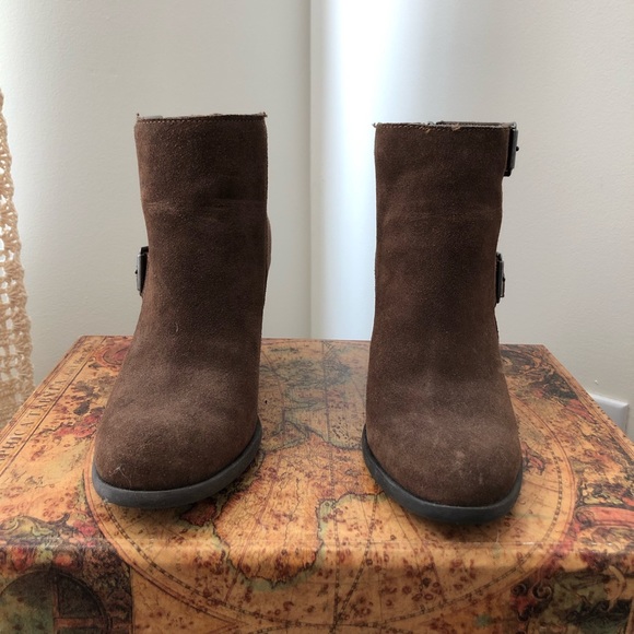 Lucky Brand Suede Brown Booties, size 8 - Picture 2 of 8